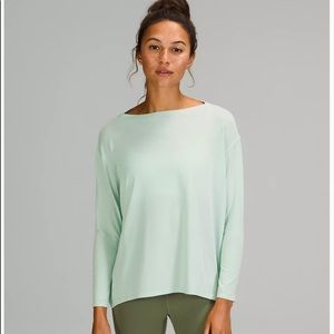 Lululemon back in action long sleeve tee